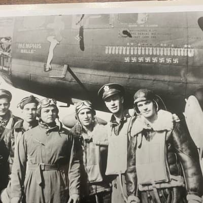 World War II Memphis Belle Crew 11”X 14” Photo Inscription & Signed By Pilot - Thumbnail 3