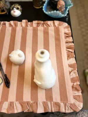 Empoli Art Glass 7" Milk Glass Cat Kitten DECANTER Stopper Bottle - Thumbnail 4