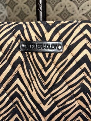 VERA BRADLEY Zip-Around Wristlet Zebra Tan Black Quilted Fabric 15378-713 - Thumbnail 3