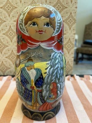Rare Russian Nesting Doll w/ 7 Christmas Ornaments, Hand Crafted Painted, Signed - Thumbnail 10