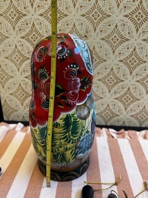 Rare Russian Nesting Doll w/ 7 Christmas Ornaments, Hand Crafted Painted, Signed - Thumbnail 7