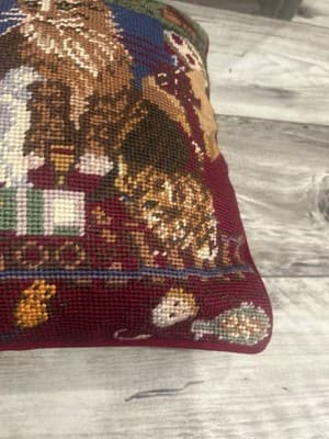 Christmas Needlepoint Throw Pillow Cat Kitten Red Velvet Backed Square 13” - Thumbnail 3