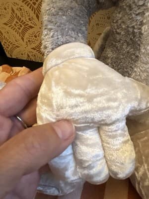 Bugs Bunny Plush Six Flags Looney Tunes 17" Stuffed Animal Vintage Collectible - Thumbnail 2
