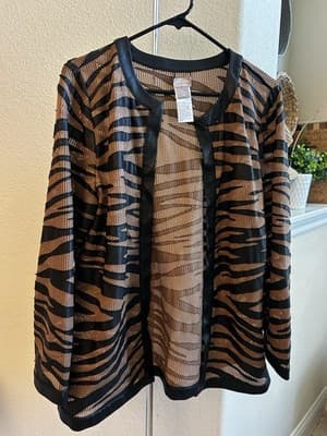 CHICOS Travelers Collection Animal Print Jacket Sz 2 12/14 Women’s Faux Leather
