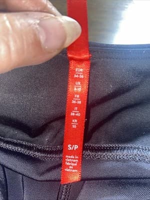 SPANX Faux Leather Moto Shiny Leggings Wardrobe Staple Black Sm MSRP 110 - Thumbnail 4