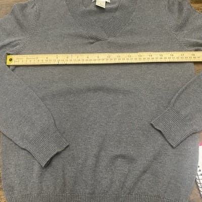 Orvis Women's Gray Wool Blend Long-Sleeve V-Neck Pullover Sweater - Size L - Thumbnail 3