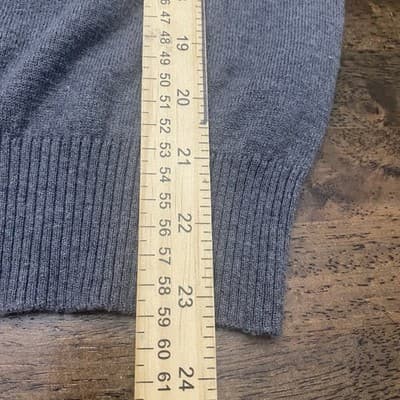 Orvis Women's Gray Wool Blend Long-Sleeve V-Neck Pullover Sweater - Size L - Thumbnail 6