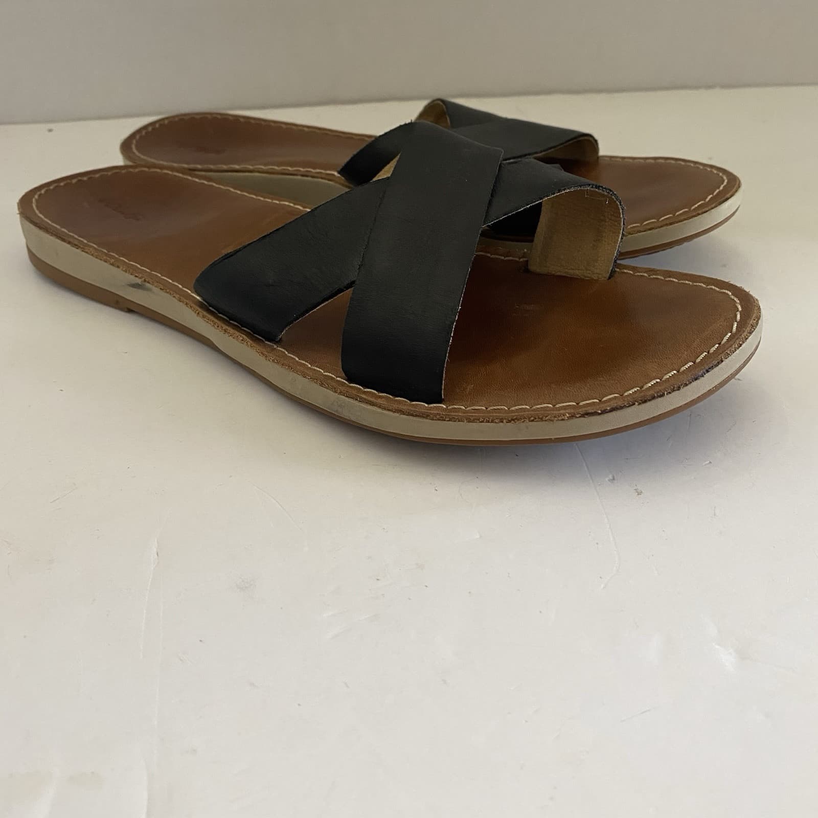 Olukai Sandals Womens 8 Slip On Flats Comfort Black Leather - Thumbnail 3
