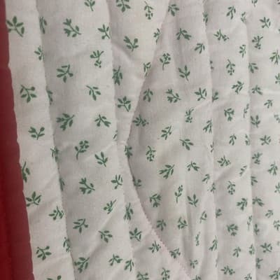 Christmas Lap Quilt Santa 32x35 - Thumbnail 7