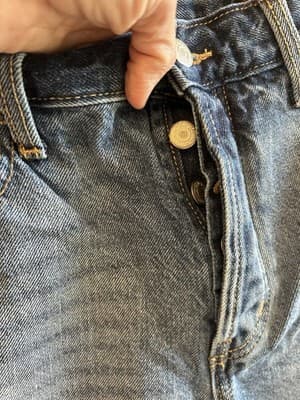 Old Navy Women's 12 Blue Distressed High Rise Slouchy Straight Cut Off Shorts - Thumbnail 2