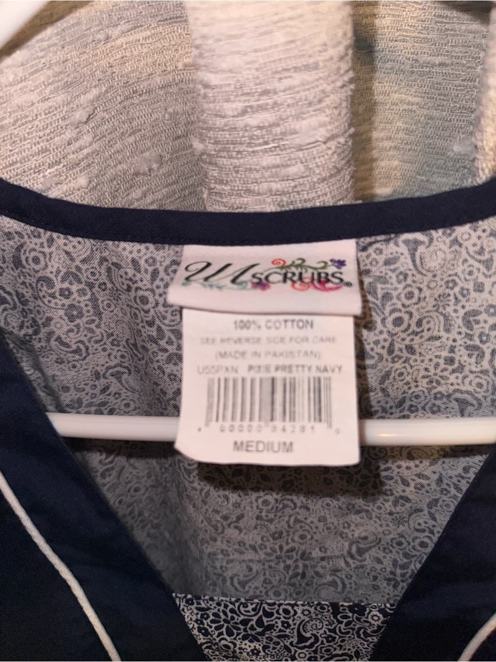 Tie back Navy & White Patterned V-Neck Tunic Scrub top Nursing - Thumbnail 2