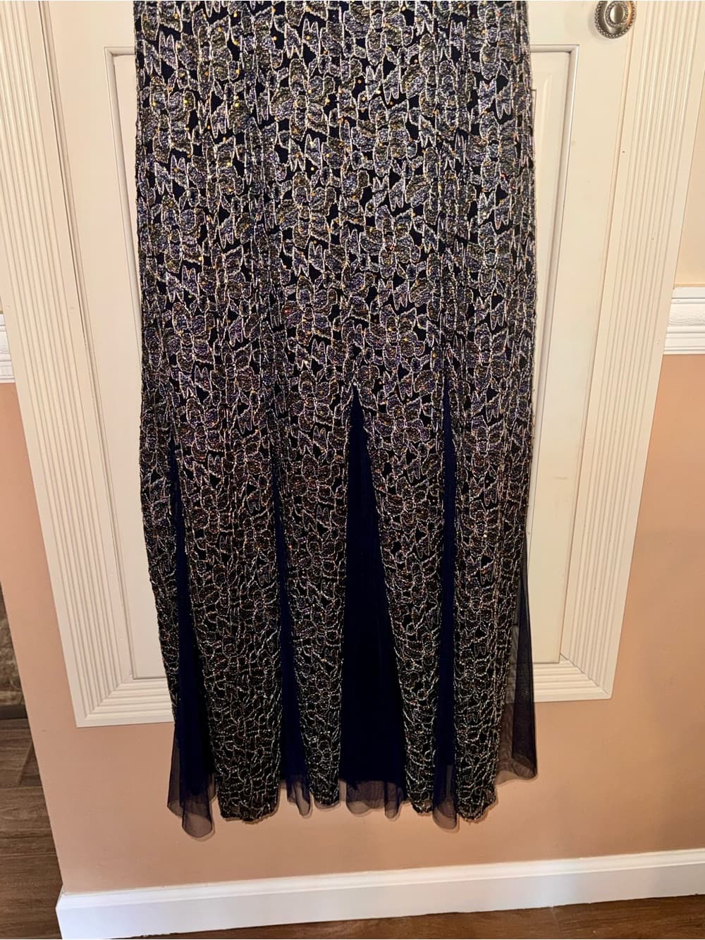 Elegant navy and Gold Evening gown - Women's V-Neck Gown Tie Back soft Trumpet - Thumbnail 2