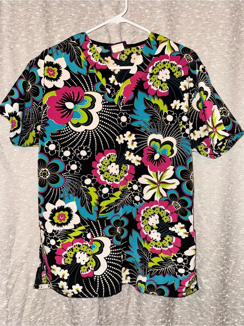 Y2K Floral Scrub Top | Bright Pink Blue Green Retro Print | Women’s Size Small - Thumbnail 2