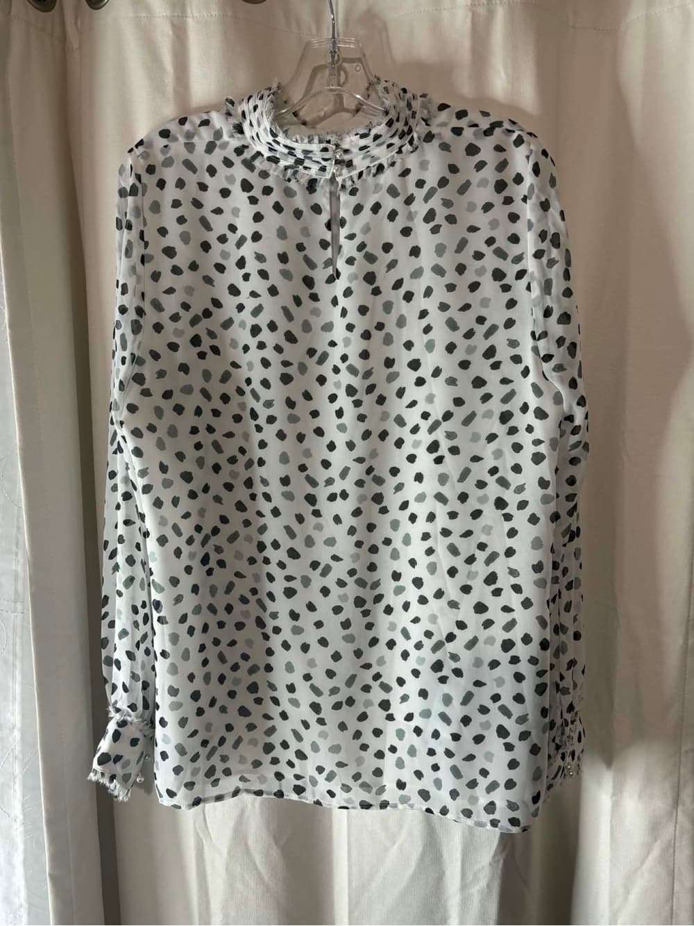 Karl Lagerfeld Women's White and Black Dot Pleated Front Blouse