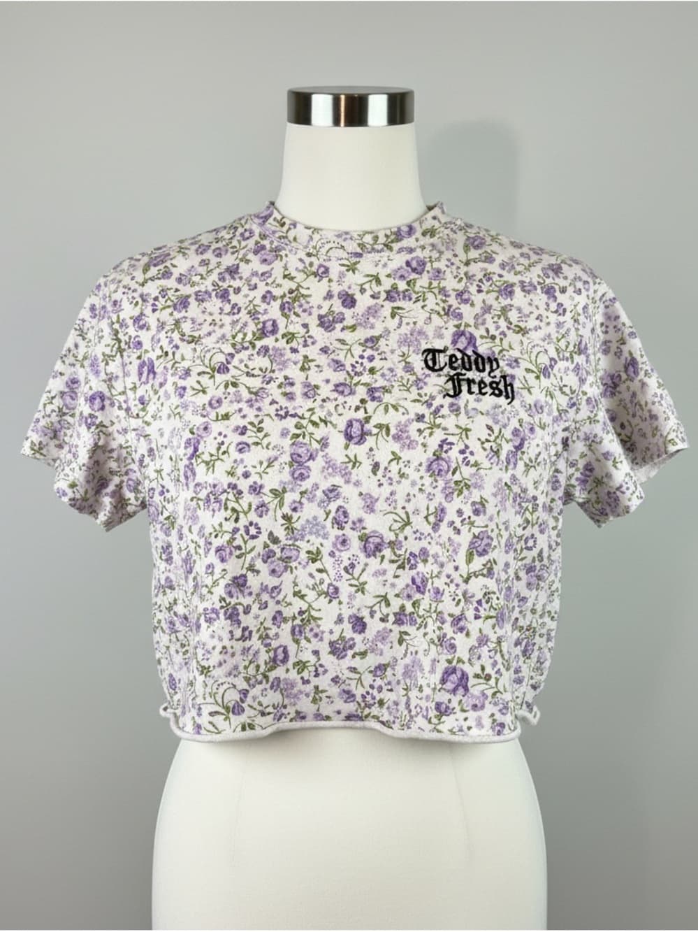 Teddy Fresh Womens Purple Floral Cropped T-Shirt XS Embroidered Logo Raw Hem - Thumbnail 5