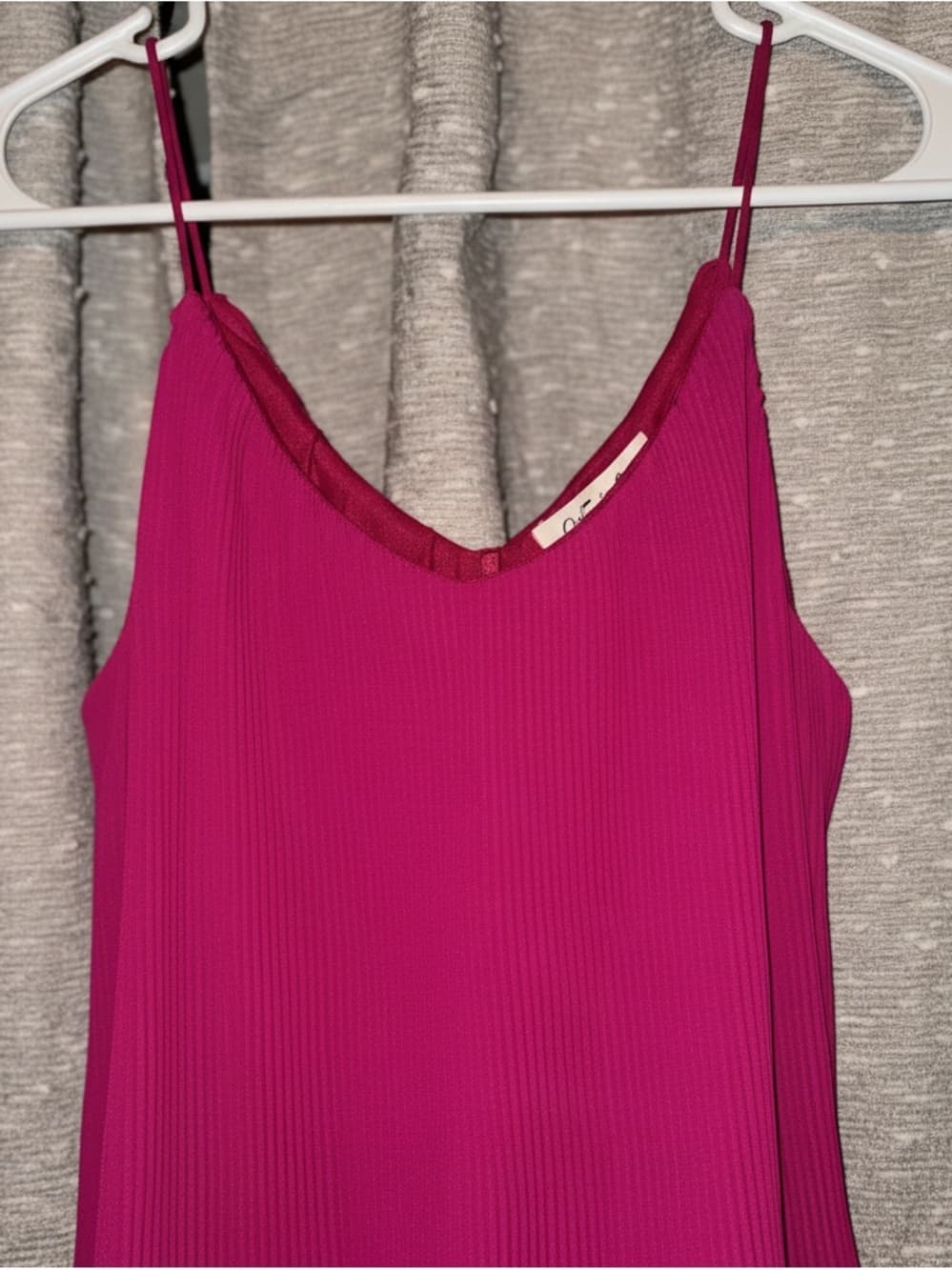 Boutique She+Sky Bright Magenta Spaghetti Strap Summer Blouse size Medium