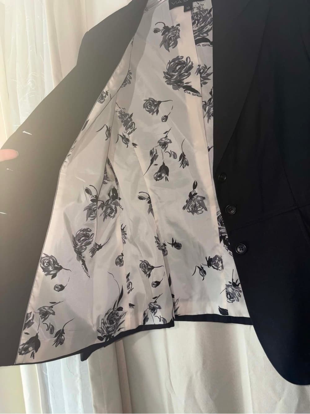 Via Spiga Black Blazer with Floral-Print Lining size 10 Spring Office Buisness - Thumbnail 2