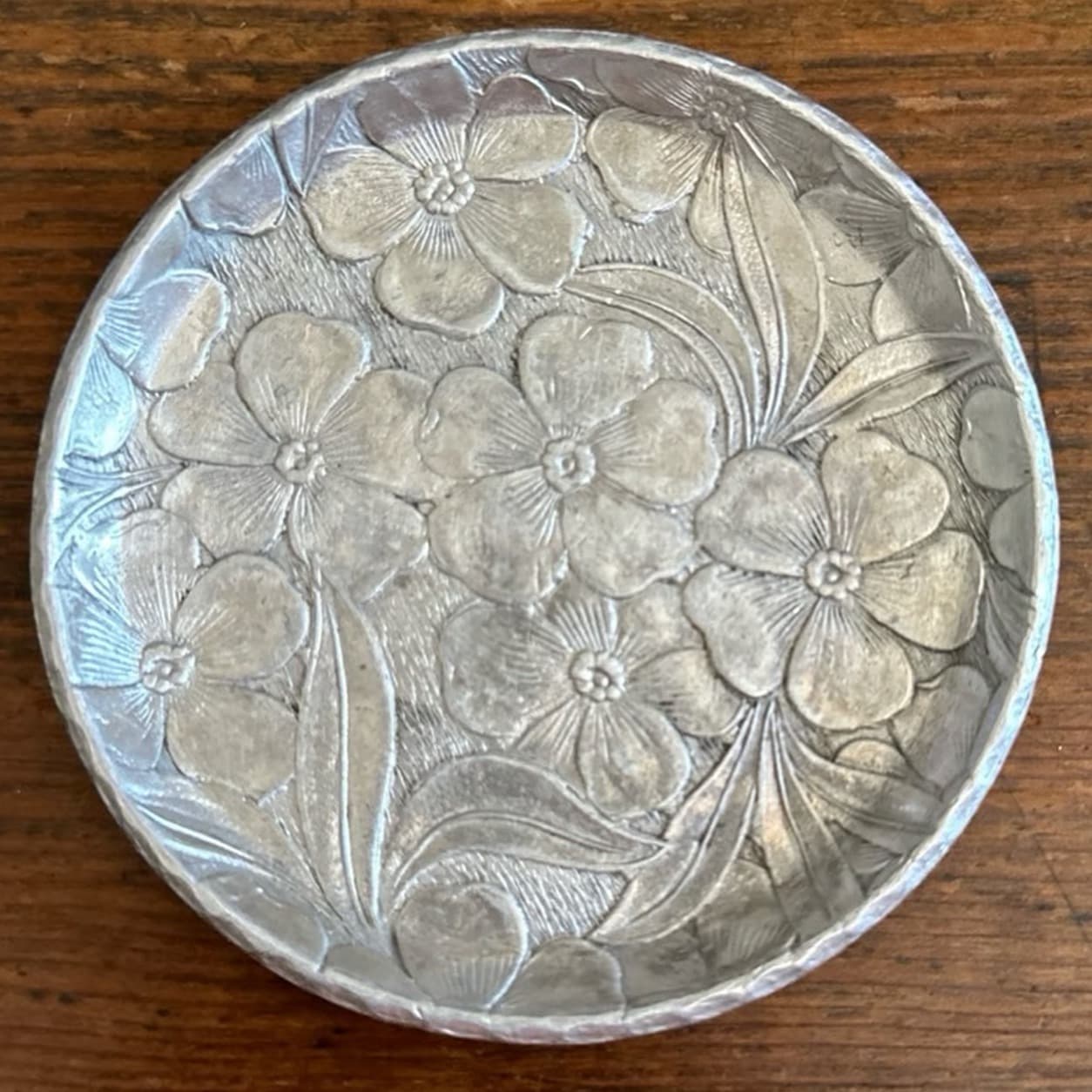 Vintage 1940s Hand Forged Everlast Aluminum Metal Coasters Floral Dogwood, Set5