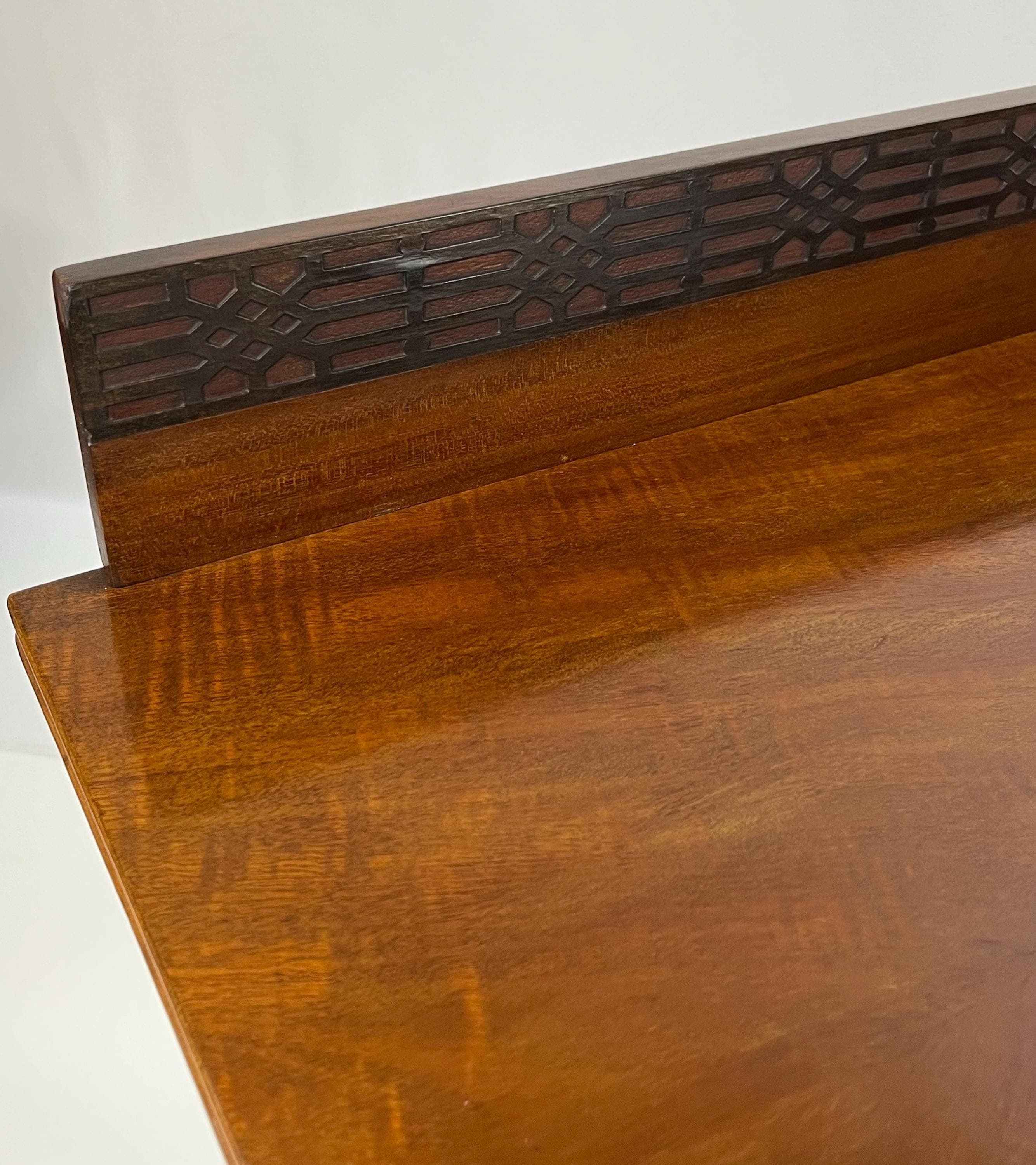 Vintage Regency Style Figured Mahogany Server or Washstand - Thumbnail 15
