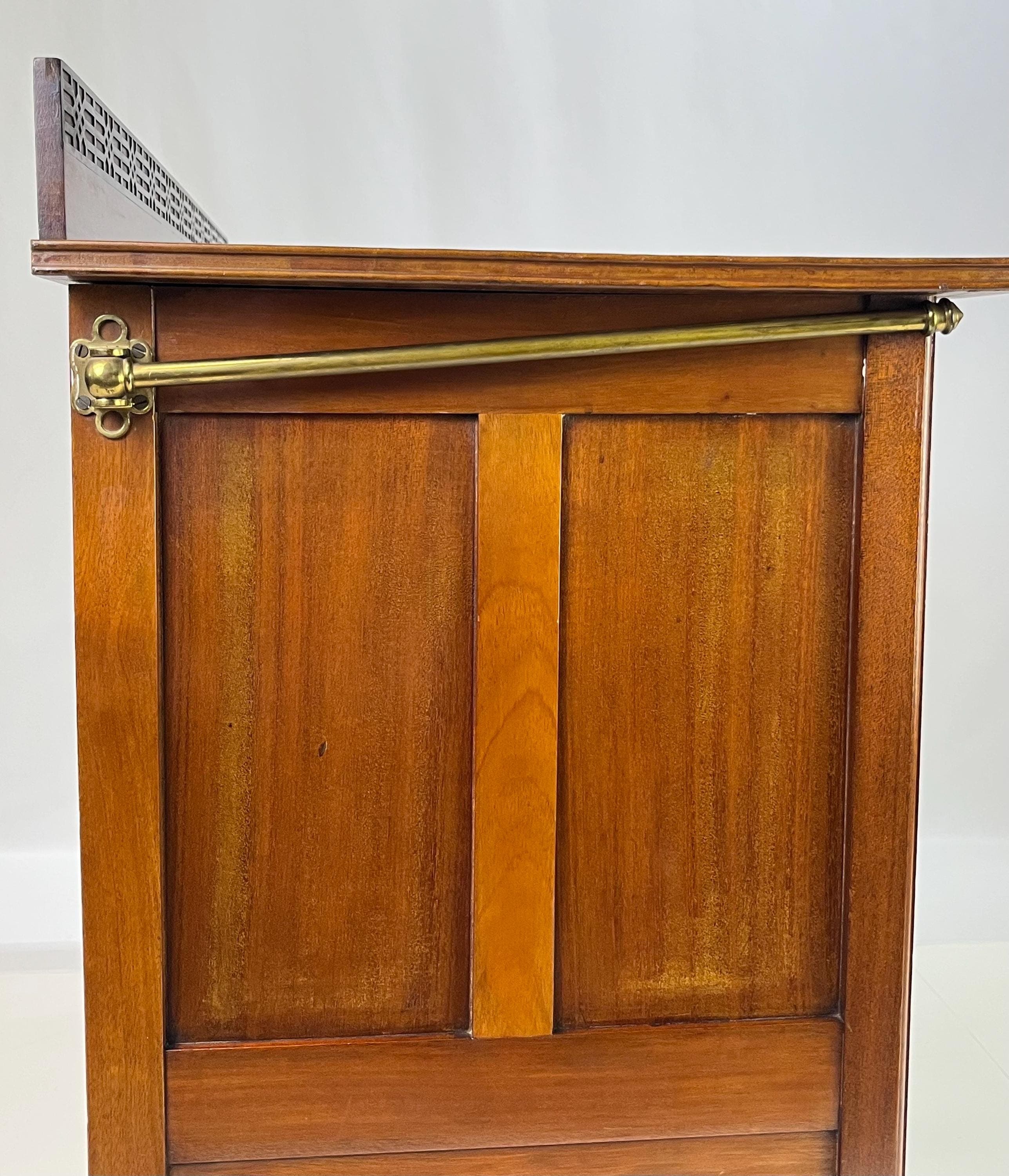 Vintage Regency Style Figured Mahogany Server or Washstand - Thumbnail 13