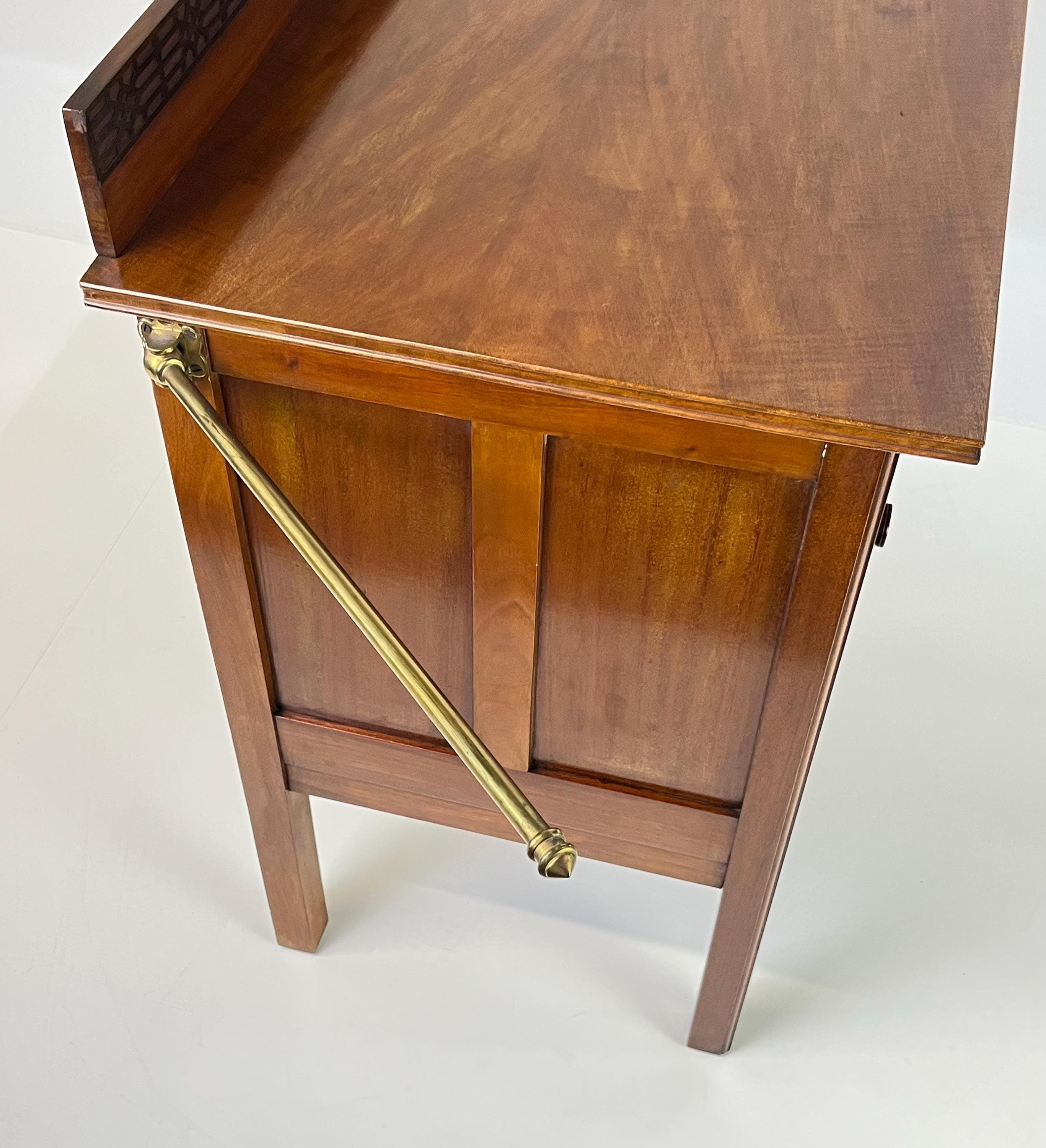 Vintage Regency Style Figured Mahogany Server or Washstand - Thumbnail 16