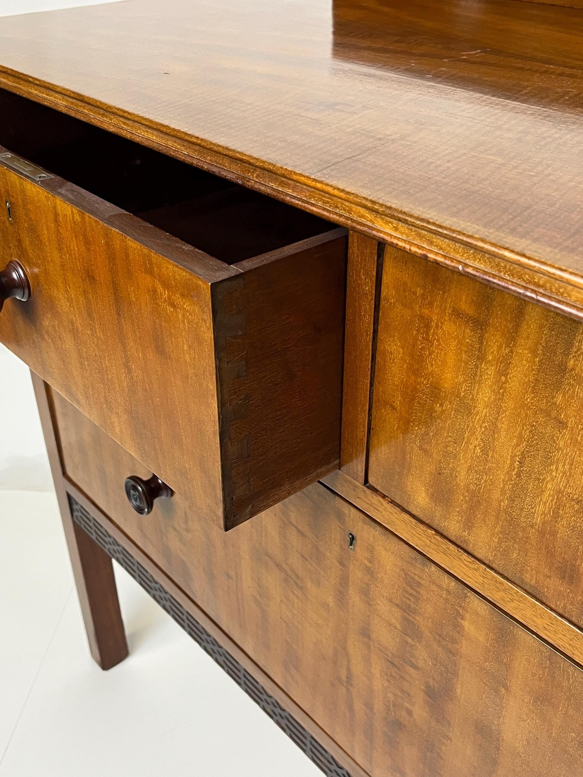 Vintage Regency Style Figured Mahogany Server or Washstand - Thumbnail 18