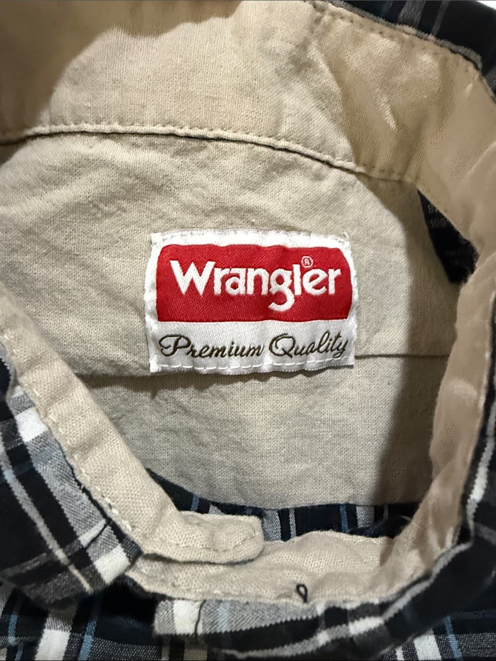 Wrangler Black and White Plaid Short-Sleeve Button-Down Shirt | Size Small - Thumbnail 3