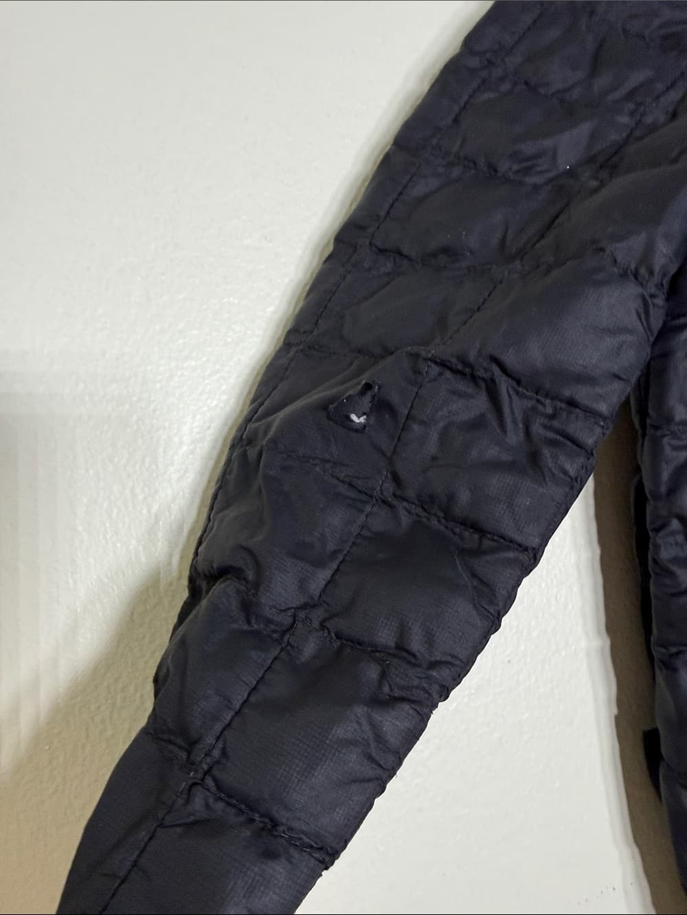 The North Face Black Hooded Quilted Jacket Size 4T - Thumbnail 3