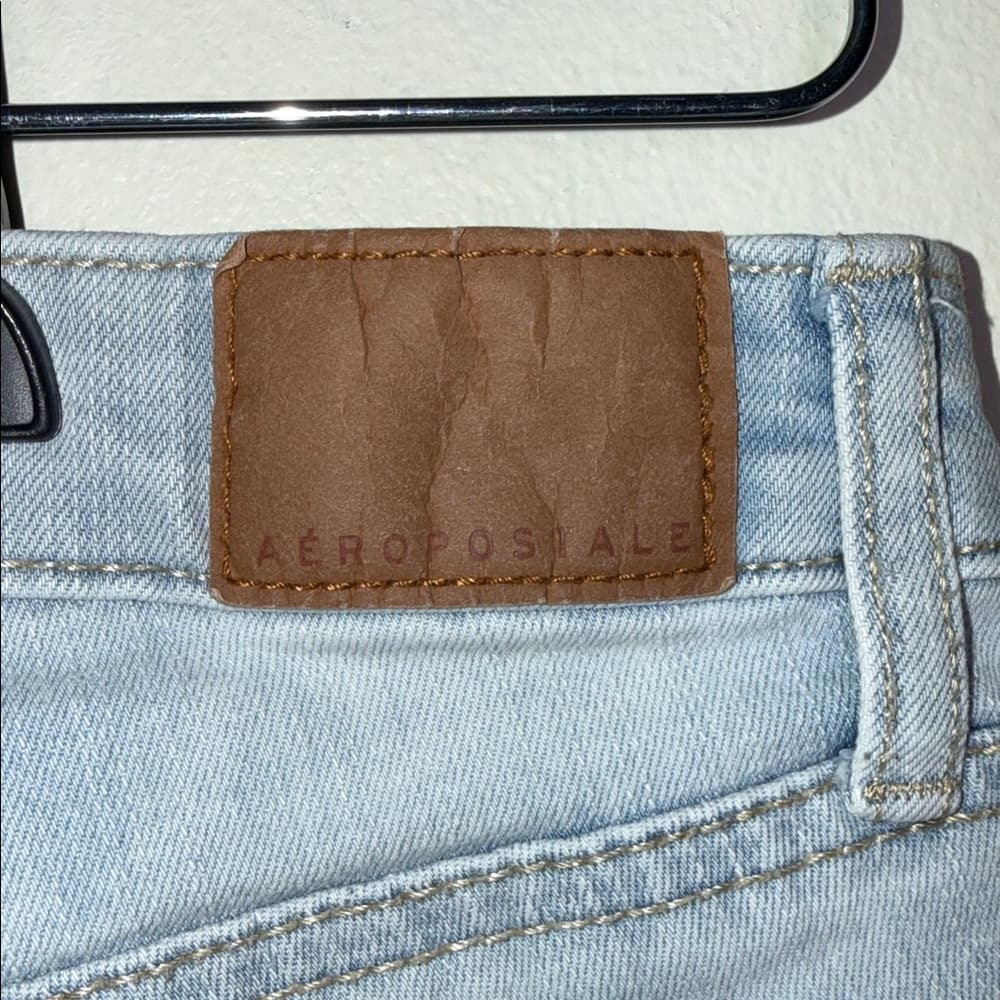 Stretchy jean shorts - Thumbnail 4