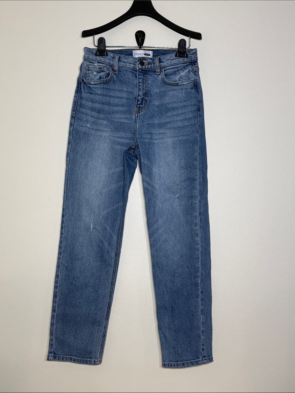 Fashion Nova Women's Straight Leg Jeans in Medium Blue Wash | Size 5 - Thumbnail 8