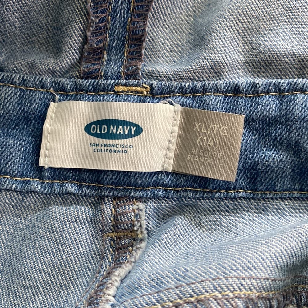 Old Navy jean overall shorts - Thumbnail 4
