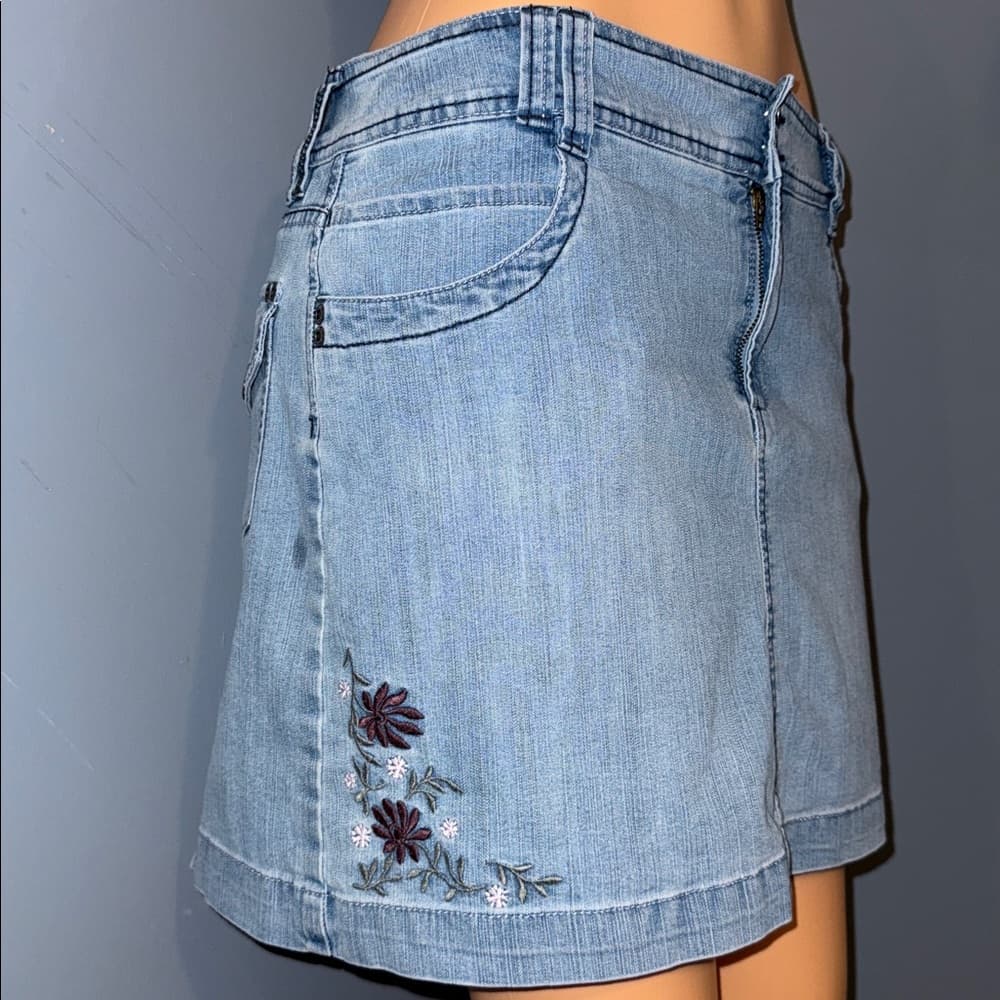 Gloria Vanderbilt Denim Skort - Size 10 - Thumbnail 6