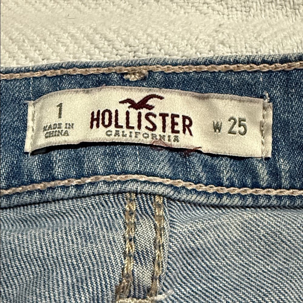 Hollister jean shorts - Thumbnail 3