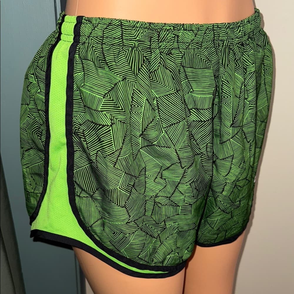 Nike Dri-FIT Tempo Running Shorts | Women's Large | Neon Green & Black Print