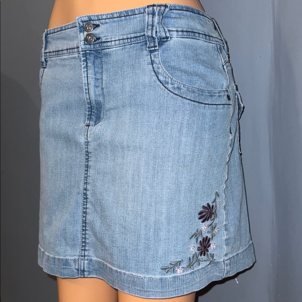 Gloria Vanderbilt Denim Skort - Size 10 - Thumbnail 3
