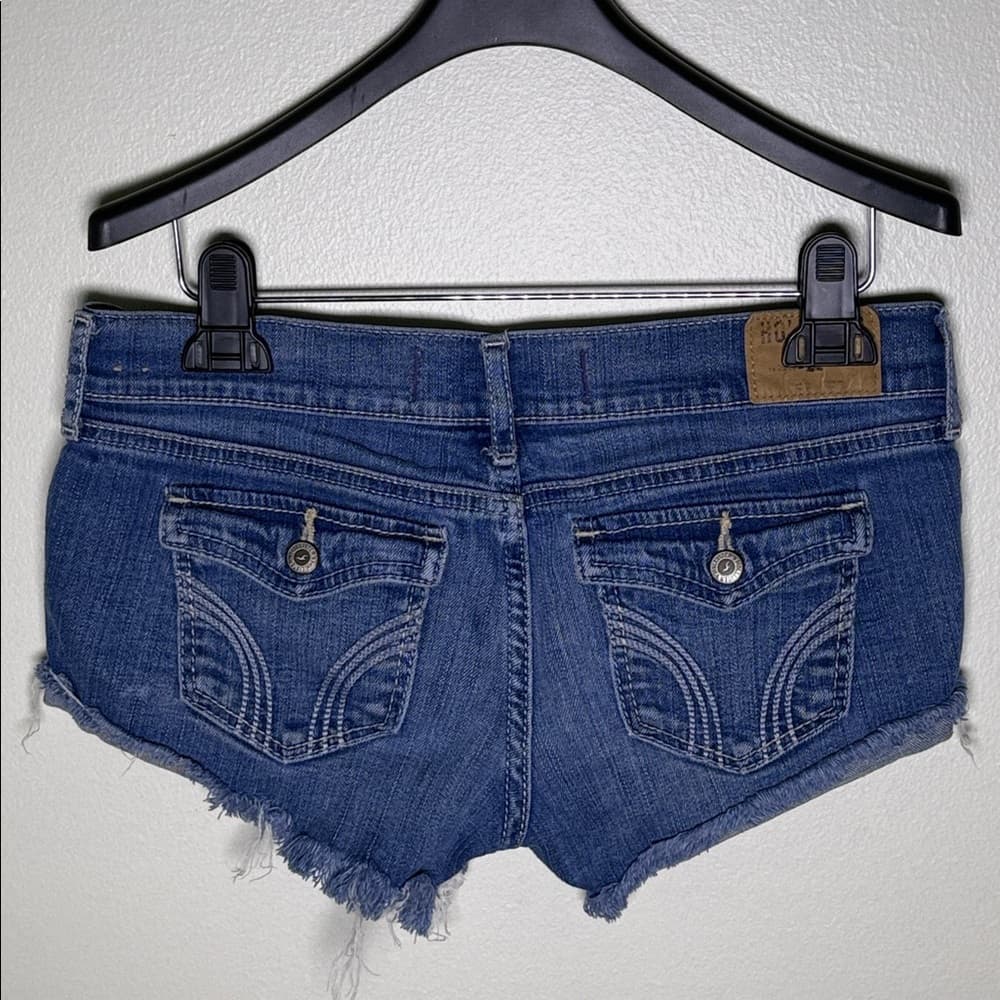 Hollister Distressed Denim Shorts - Size 3 (Juniors) - Thumbnail 2