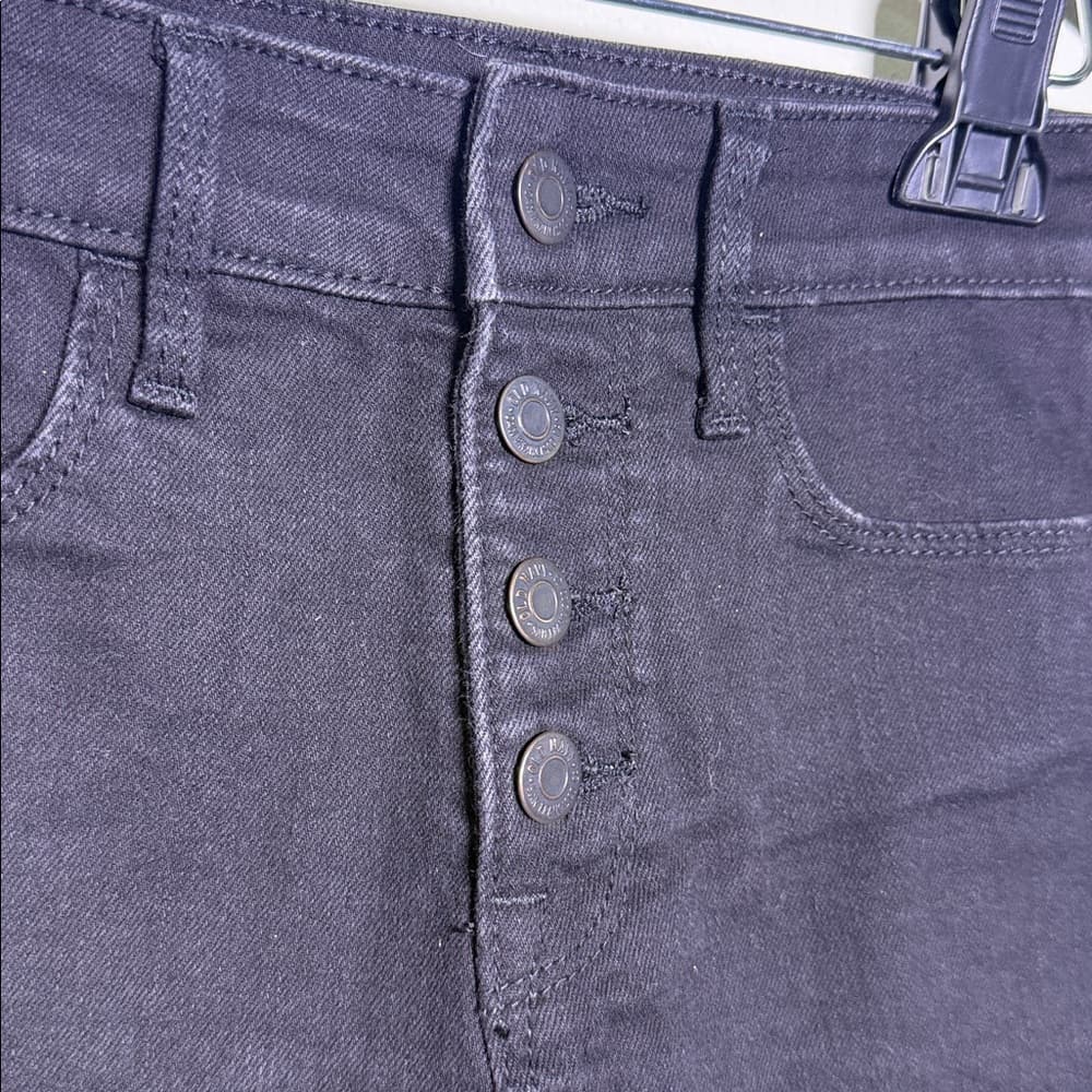 Old Navy jean shorts - Thumbnail 2