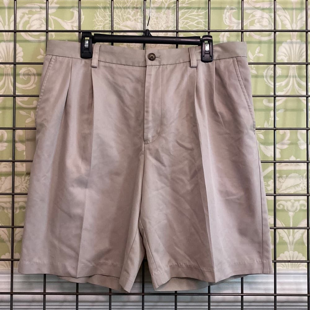 Izod khaki pleated shorts - Thumbnail 2