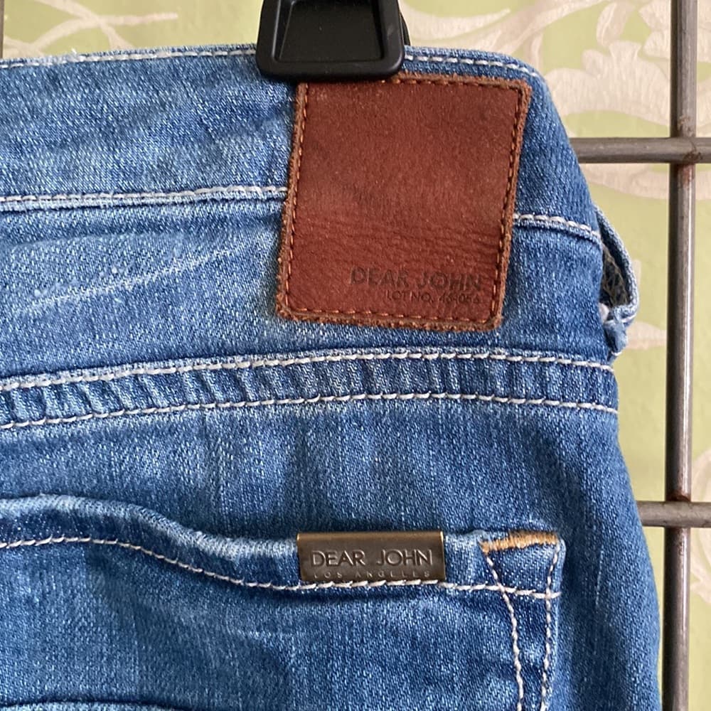 Dear John jean shorts - Size 26 - Thumbnail 3