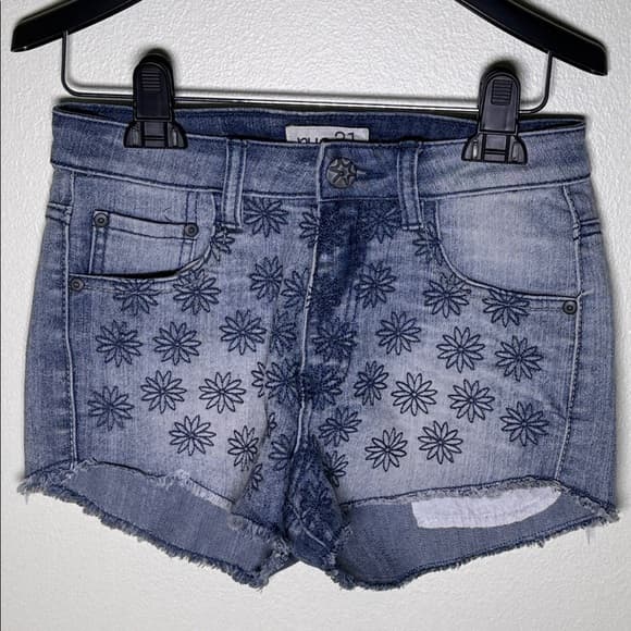 Rue 21 shorts - Thumbnail 6