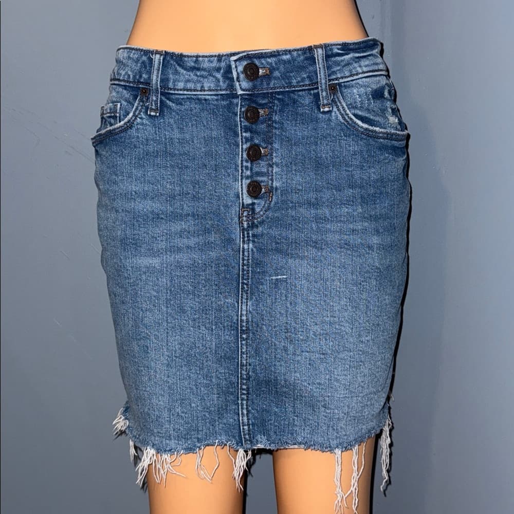 Old Navy Denim Skirt With Button Fly Closure- Size 10 - Thumbnail 6