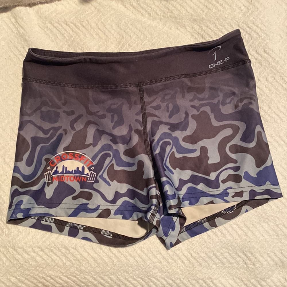 Two pair of gray Crossfit Midtown compression shorts - Thumbnail 3