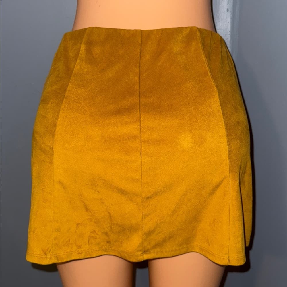 Forever 21 Mustard Faux Suede Button-Front Skirt - Size Medium - Thumbnail 2