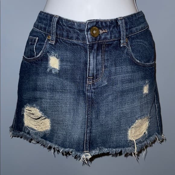 Trendy Mossimo Denim Mini Skirt - Size 1 (Juniors) - Thumbnail 4