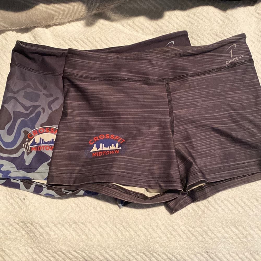 Two pair of gray Crossfit Midtown compression shorts - Thumbnail 7