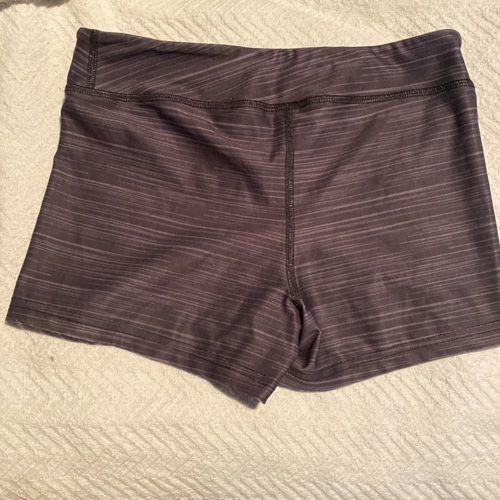 Two pair of gray Crossfit Midtown compression shorts - Thumbnail 2