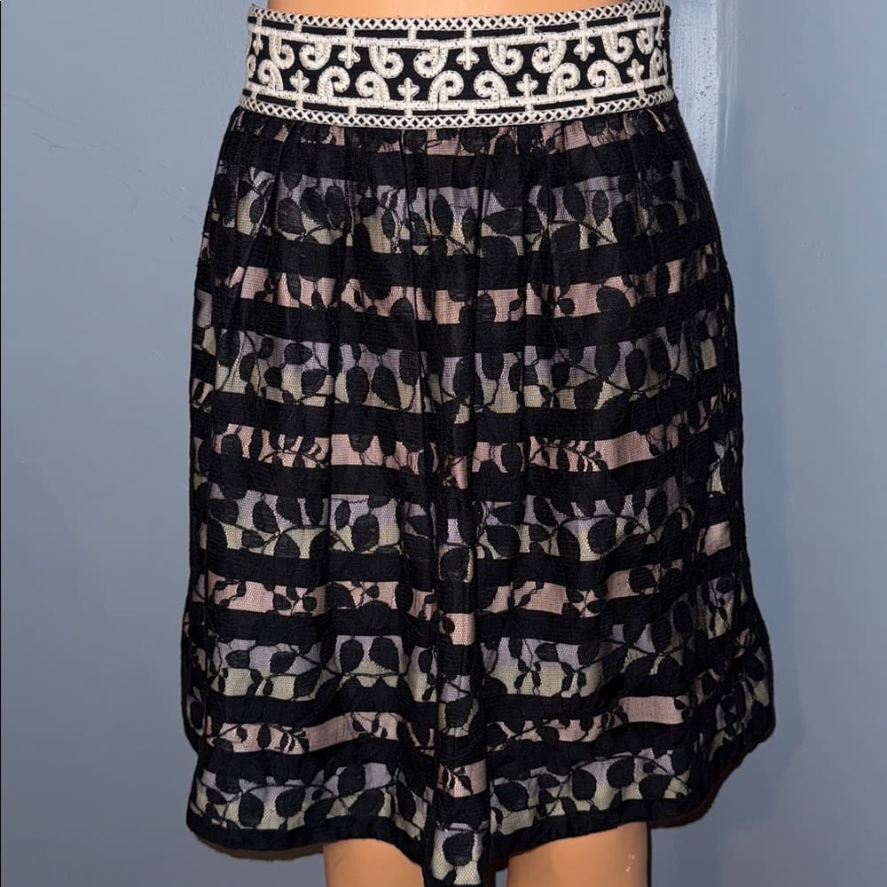 Floreat Black Lace Overlay Skirt – Size 2 - Thumbnail 5