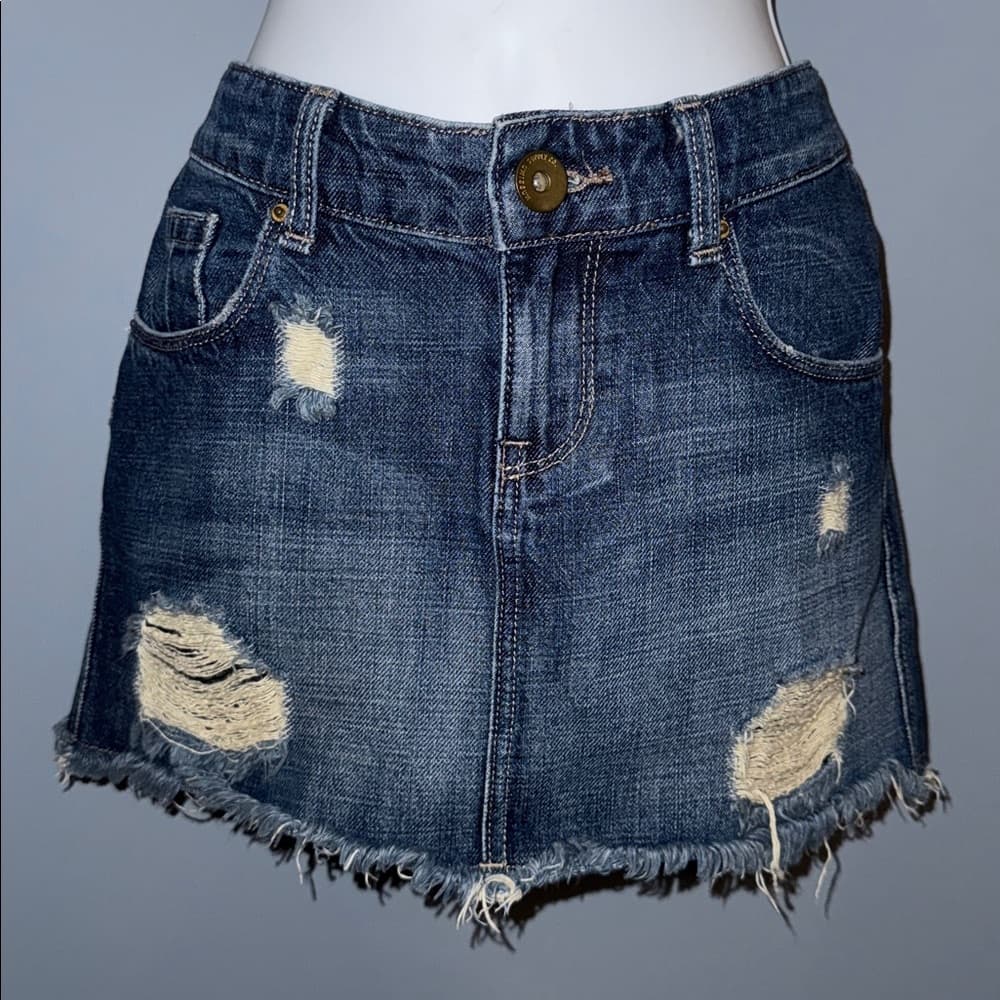 Trendy Mossimo Denim Mini Skirt - Size 1 (Juniors) - Thumbnail 3