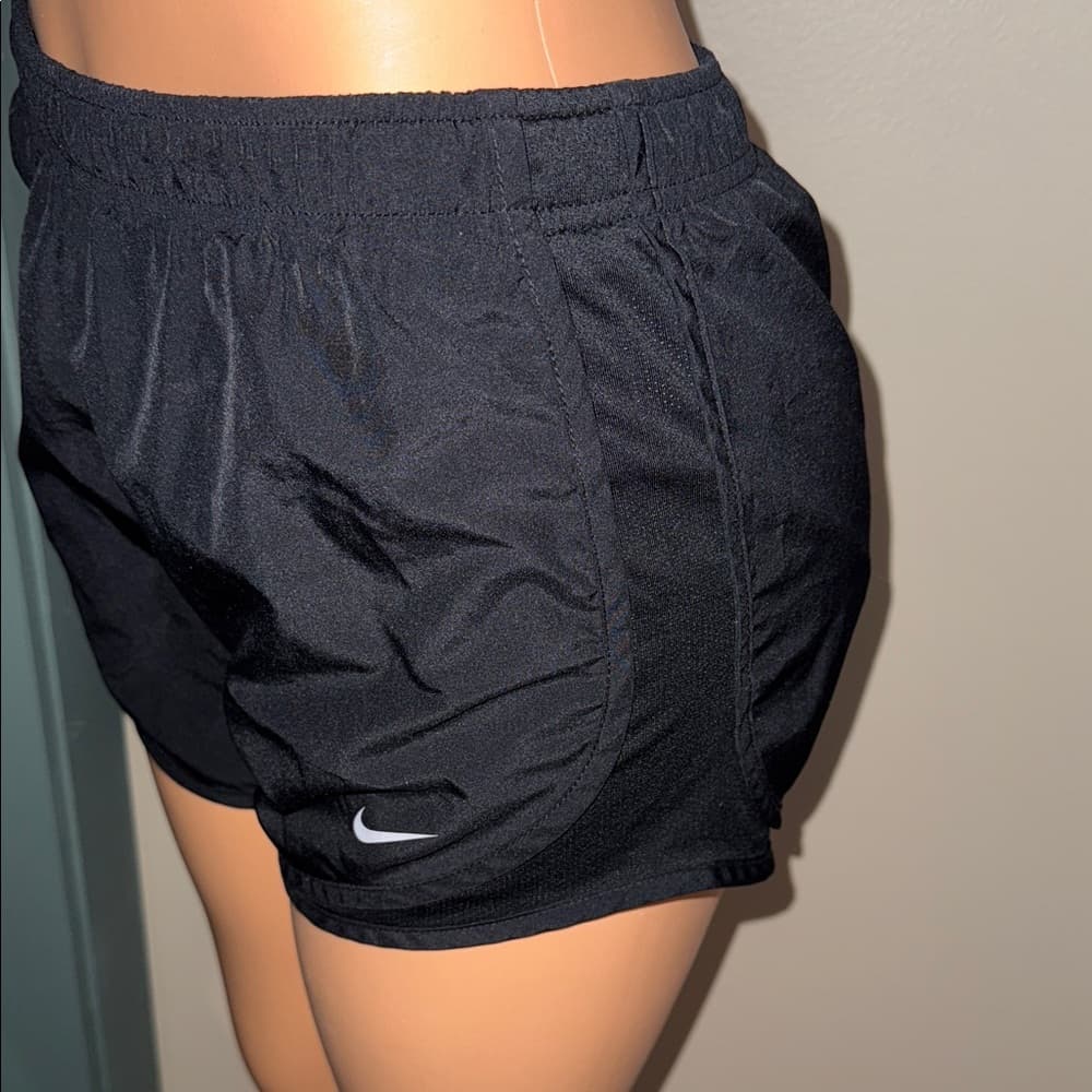 Nike Women's Athletic Black Shorts - Thumbnail 3