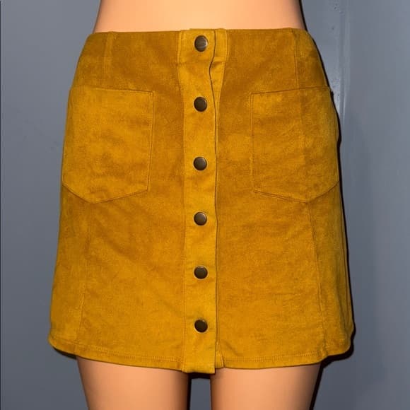 Forever 21 Mustard Faux Suede Button-Front Skirt - Size Medium - Thumbnail 6